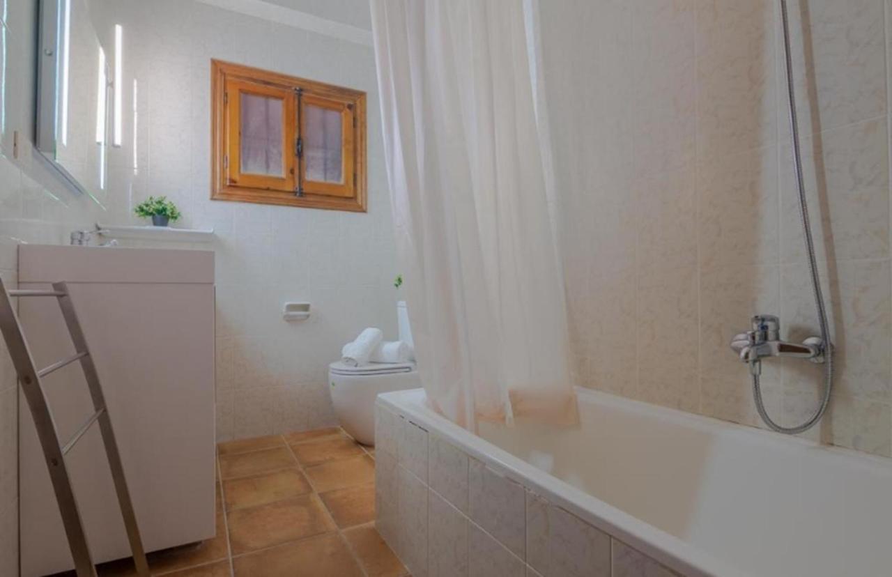 Villas Guzman - Amandiere Бениса Екстериор снимка